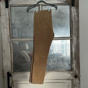 Vineyard vines straight leg mid rise tan corduroy pants 16
